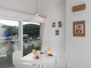 Cozy Dubrovnik Apartment - One-Bedroom Apartment with Sea View